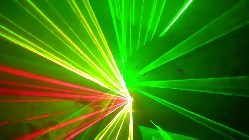 Лазерная установка купить в Сочи для дискотек, вечеринок, дома, кафе, клуба
